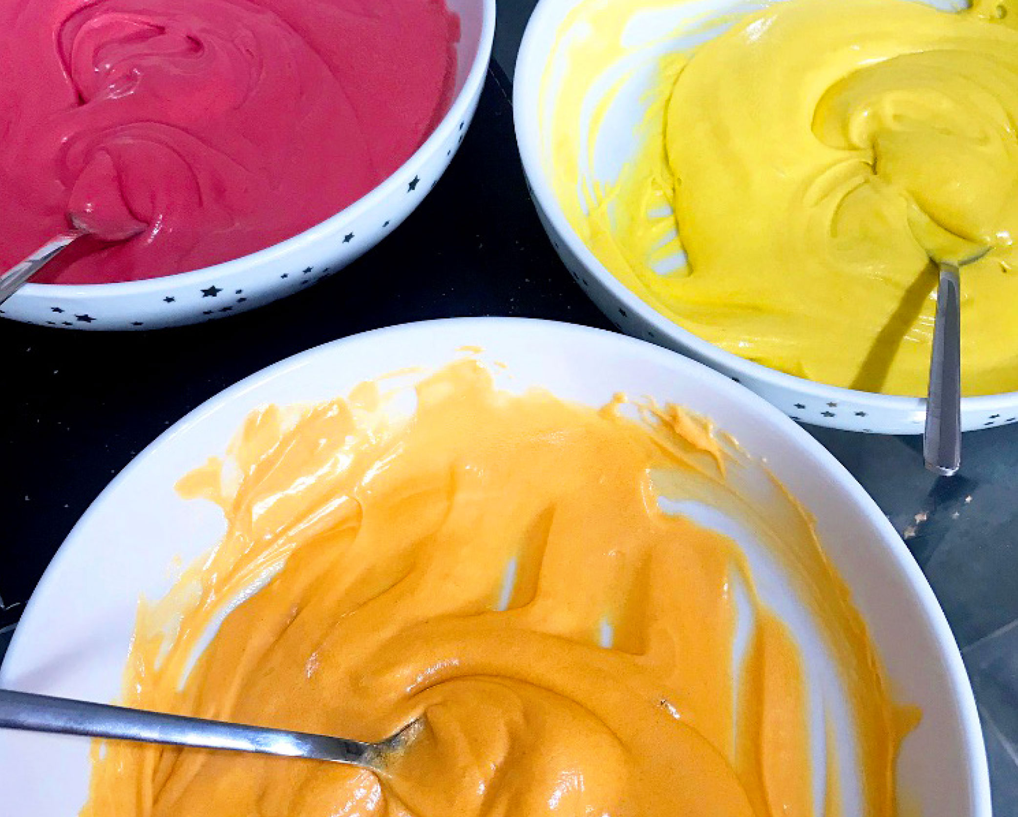 Coloured cake batters